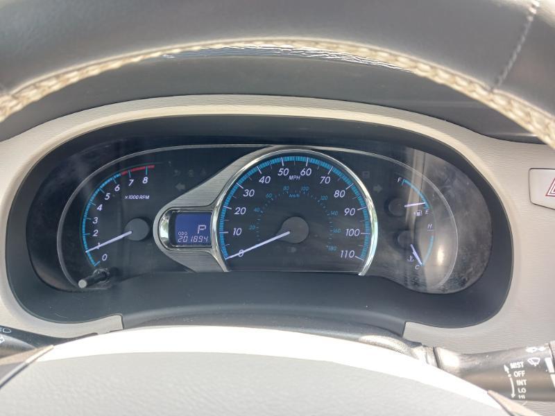 Toyota Sienna XLE FWD 8-Passenger V6 2012