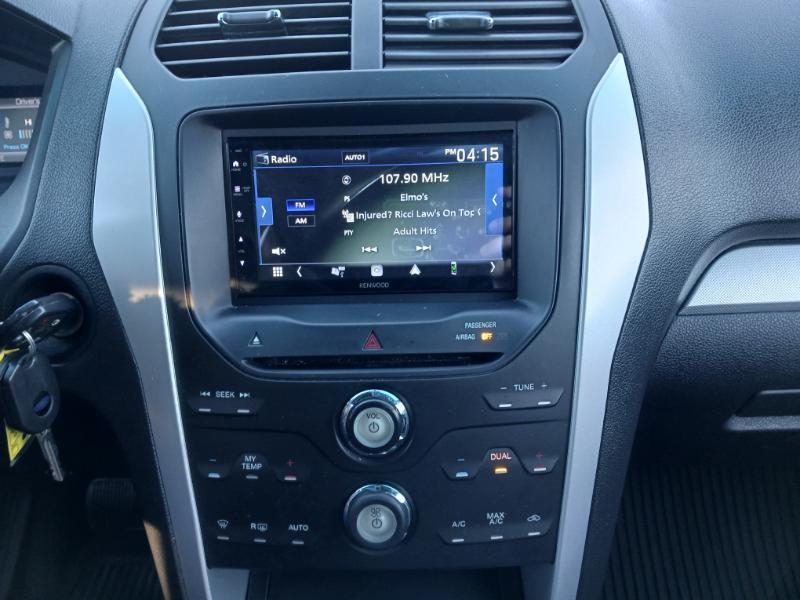 Ford Explorer XLT FWD 2011