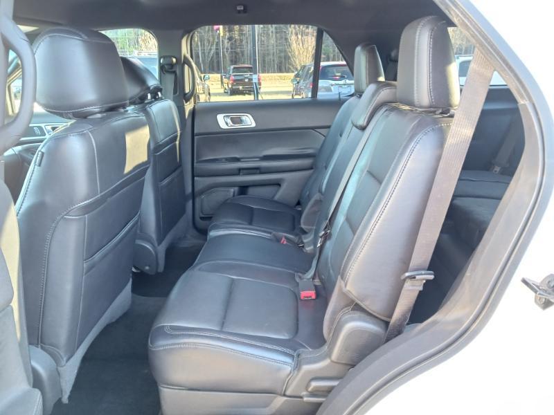 Ford Explorer XLT FWD 2011