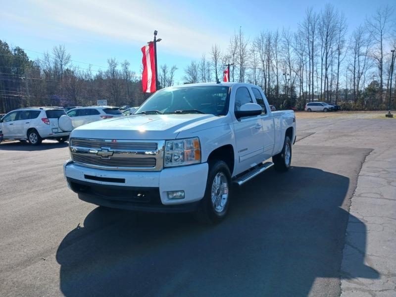 2009 Chevrolet Silverado 1500 LTZ Ext. Cab Long Box 4WD