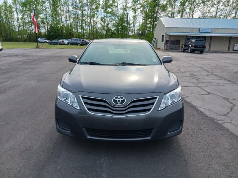 Toyota Camry Base 6-Spd AT 2011