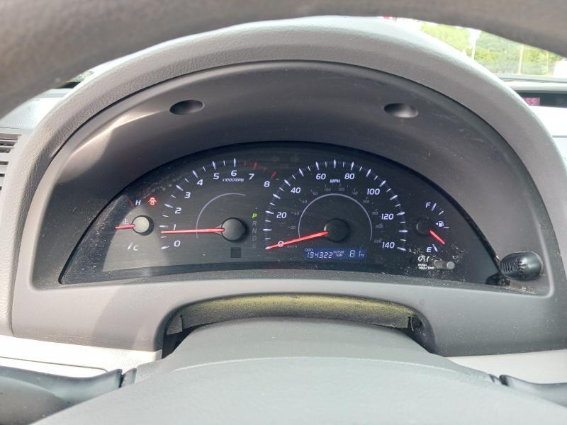 Toyota Camry Base 6-Spd AT 2011