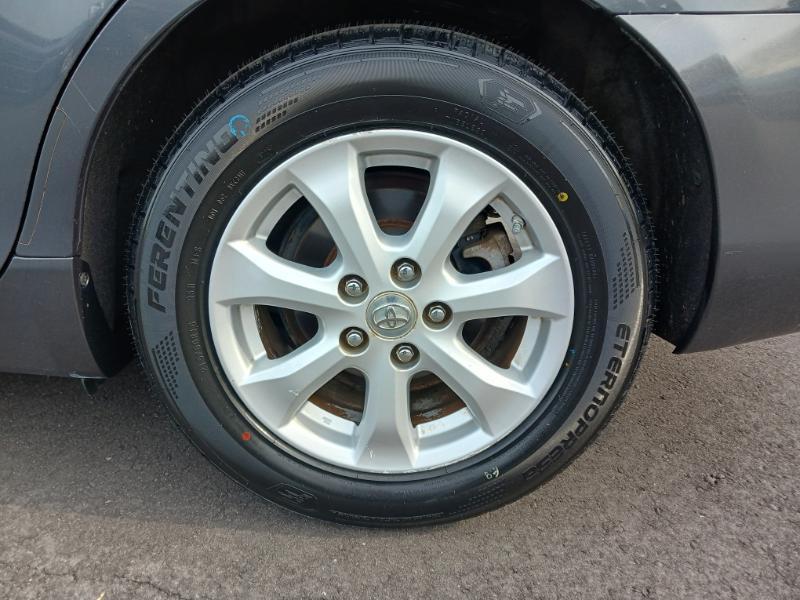 Toyota Camry Base 6-Spd AT 2011