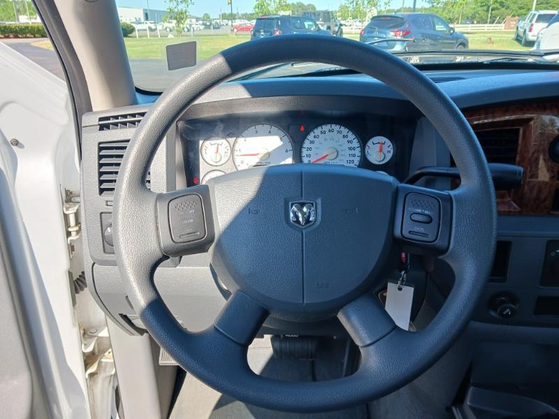 Dodge Ram 1500 ST Quad Cab Long Bed 2WD 2006