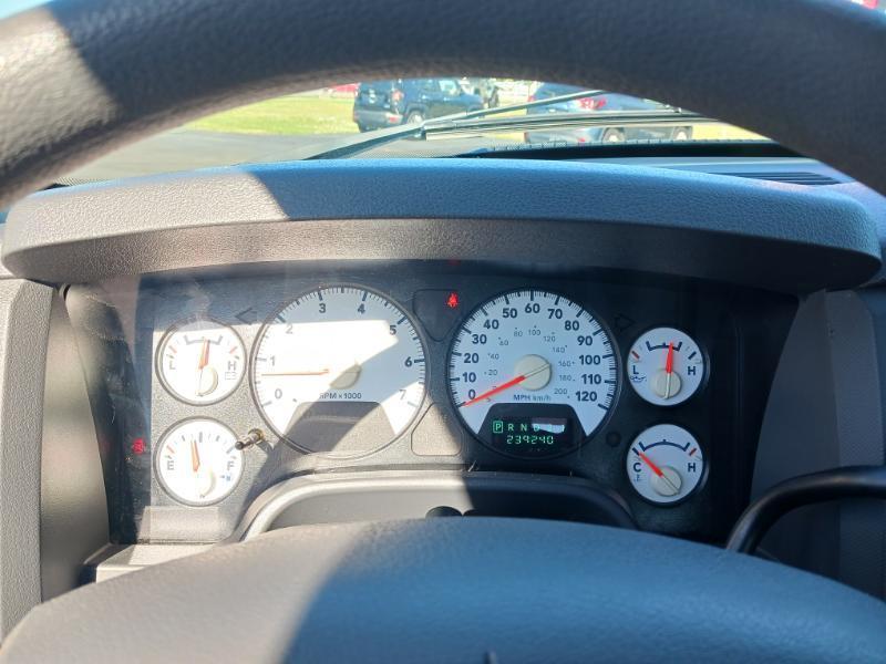 Dodge Ram 1500 ST Quad Cab Long Bed 2WD 2006
