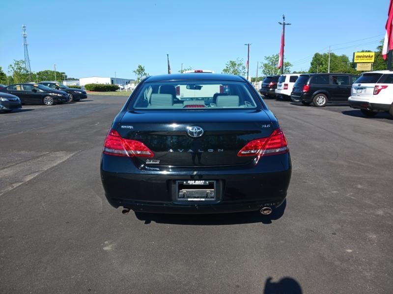 Toyota Avalon XLS 2008