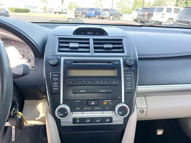 Toyota Camry L 2012