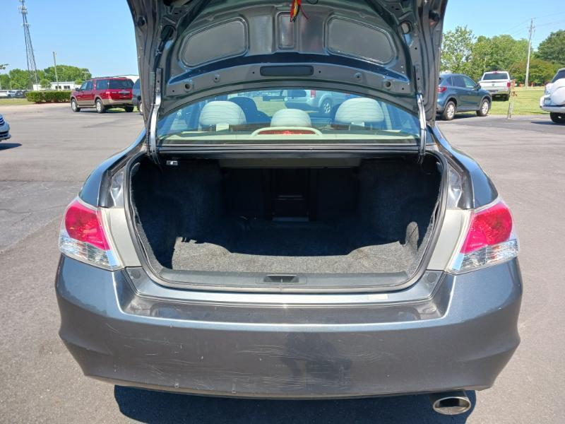 Honda Accord LX sedan AT 2011