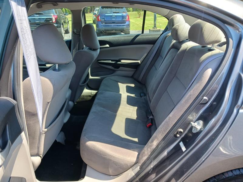 Honda Accord LX sedan AT 2011
