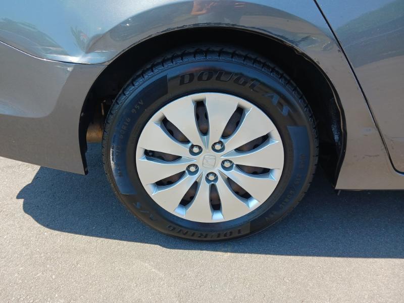 Honda Accord LX sedan AT 2011