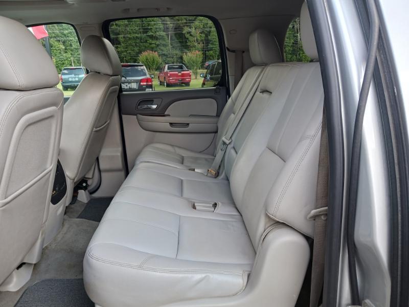 Chevrolet Suburban LT 1500 2WD 2013