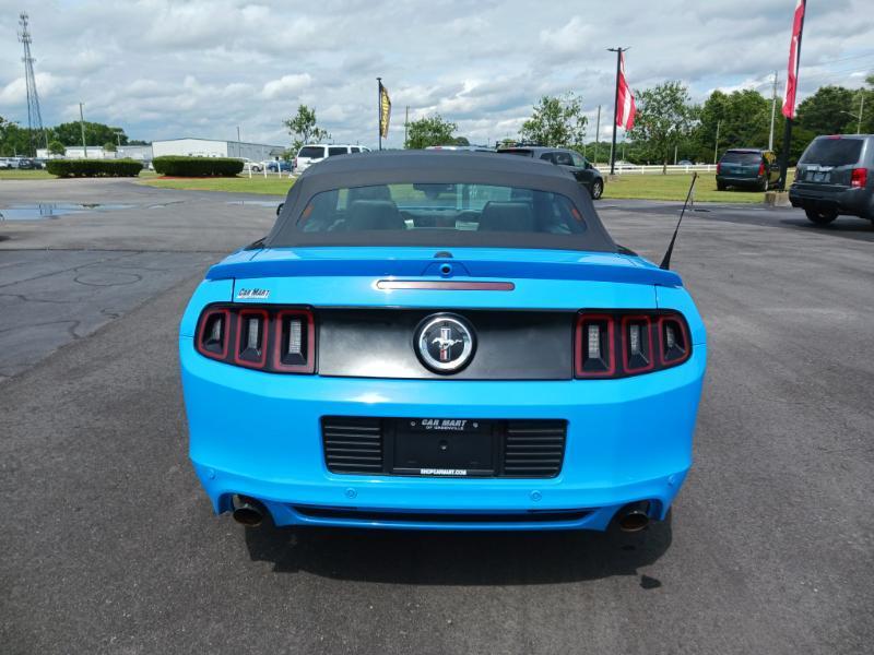 Ford Mustang V6 Convertible 2014