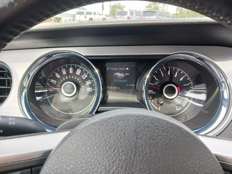 Ford Mustang V6 Convertible 2014