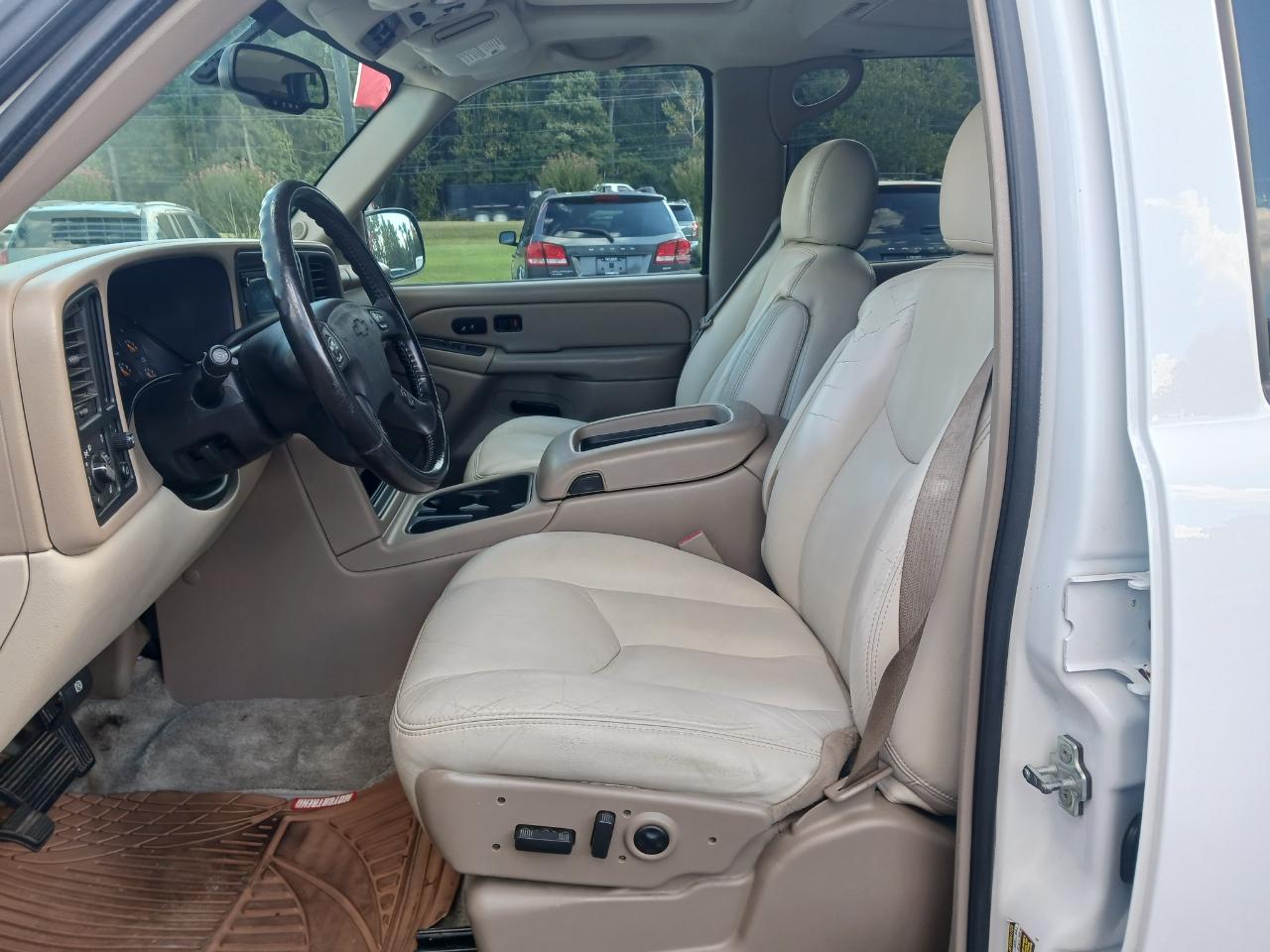 Chevrolet Tahoe 4dr 1500 Z71 2005