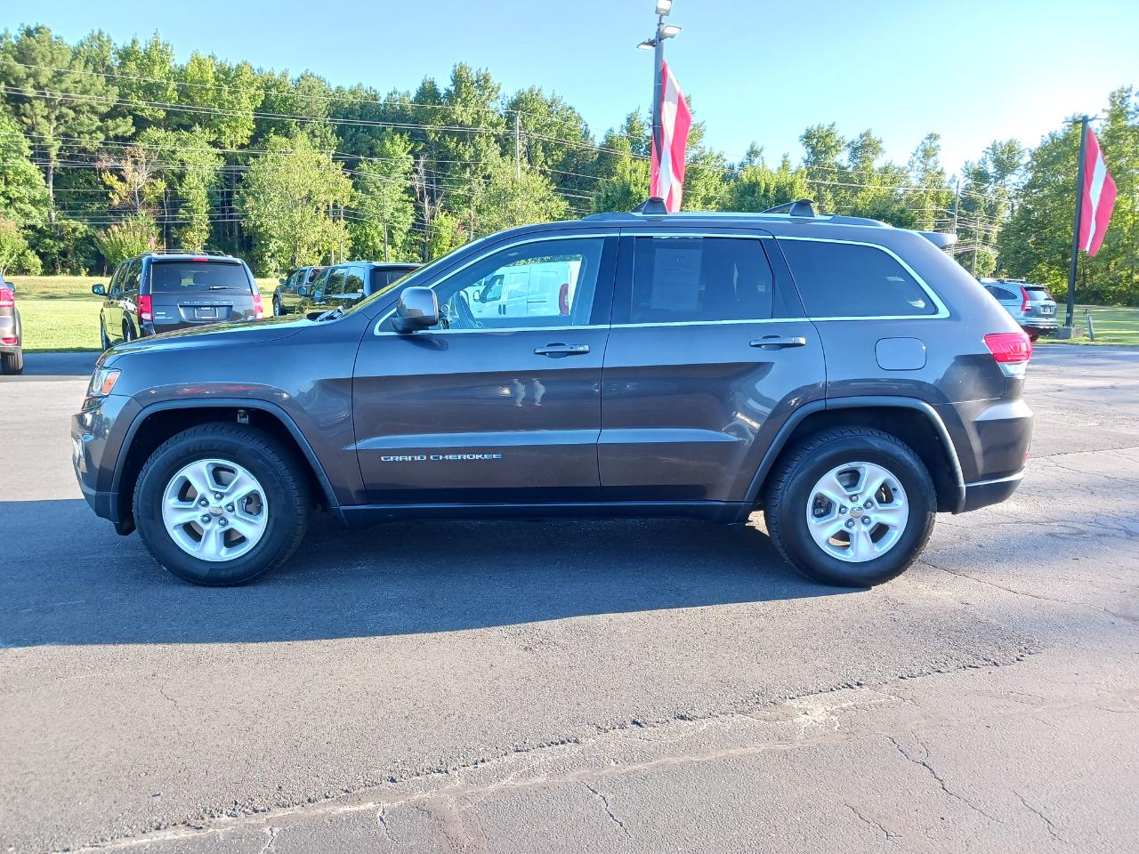 Jeep Grand Cherokee RWD 4dr Laredo 2016