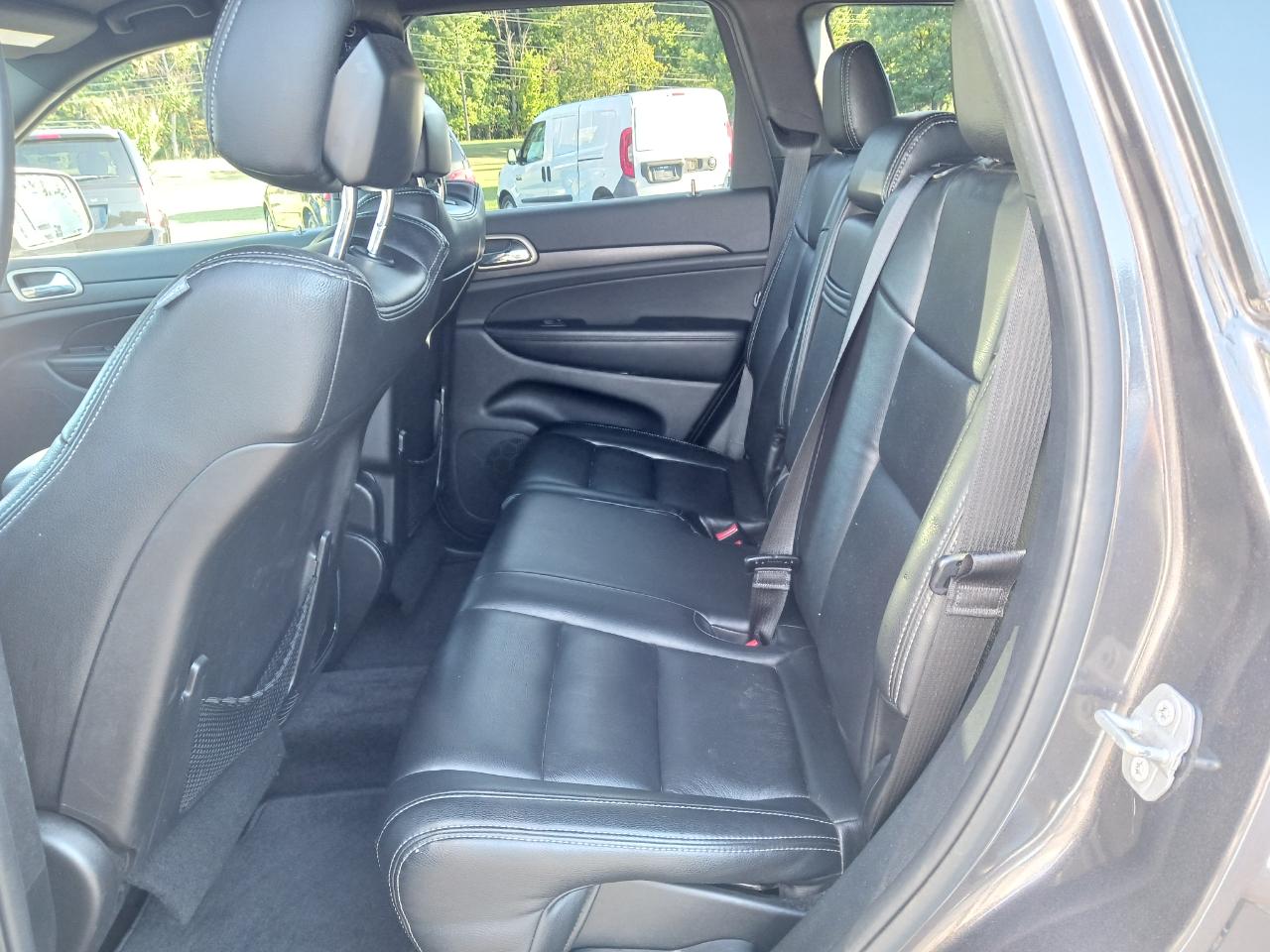 Jeep Grand Cherokee RWD 4dr Laredo 2016