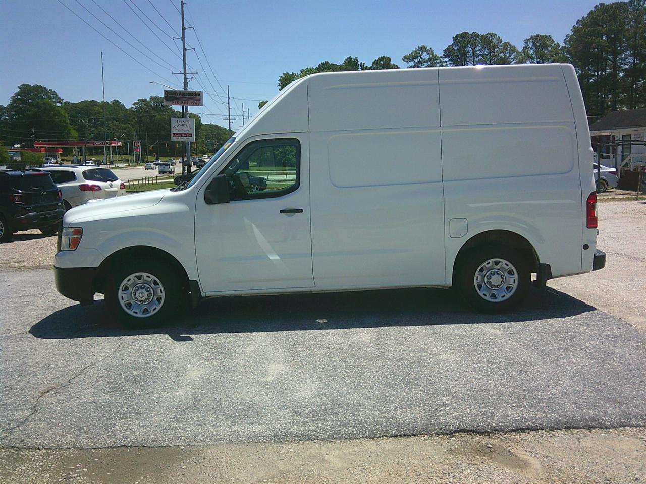 Nissan NV Cargo 2500 HD SV V6 High Roof 2019