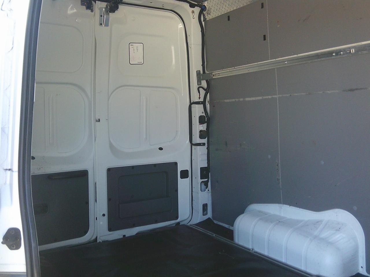 Nissan NV Cargo 2500 HD SV V6 High Roof 2019