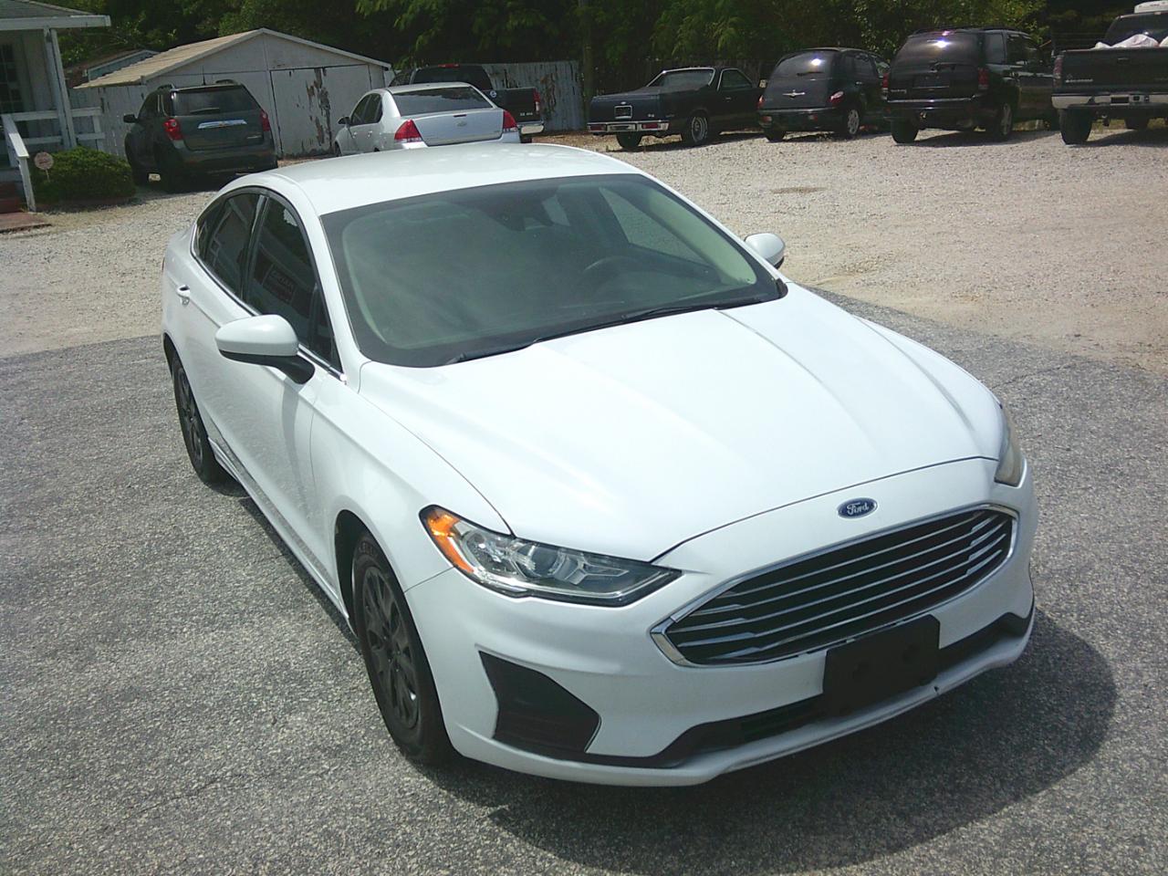 Ford Fusion S 2019