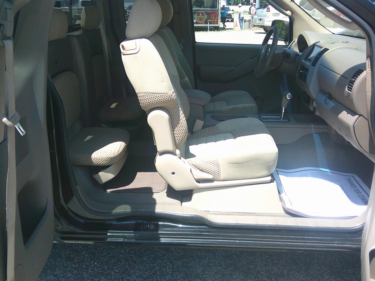 Nissan Frontier 4WD SE Crew Cab V6 Auto 2008
