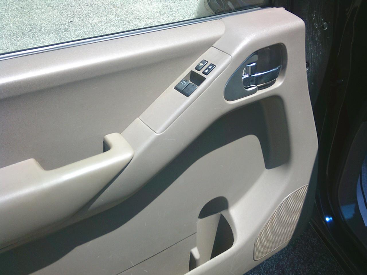 Nissan Frontier 4WD SE Crew Cab V6 Auto 2008