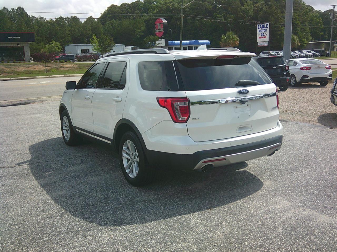Ford Explorer XLT FWD 2016