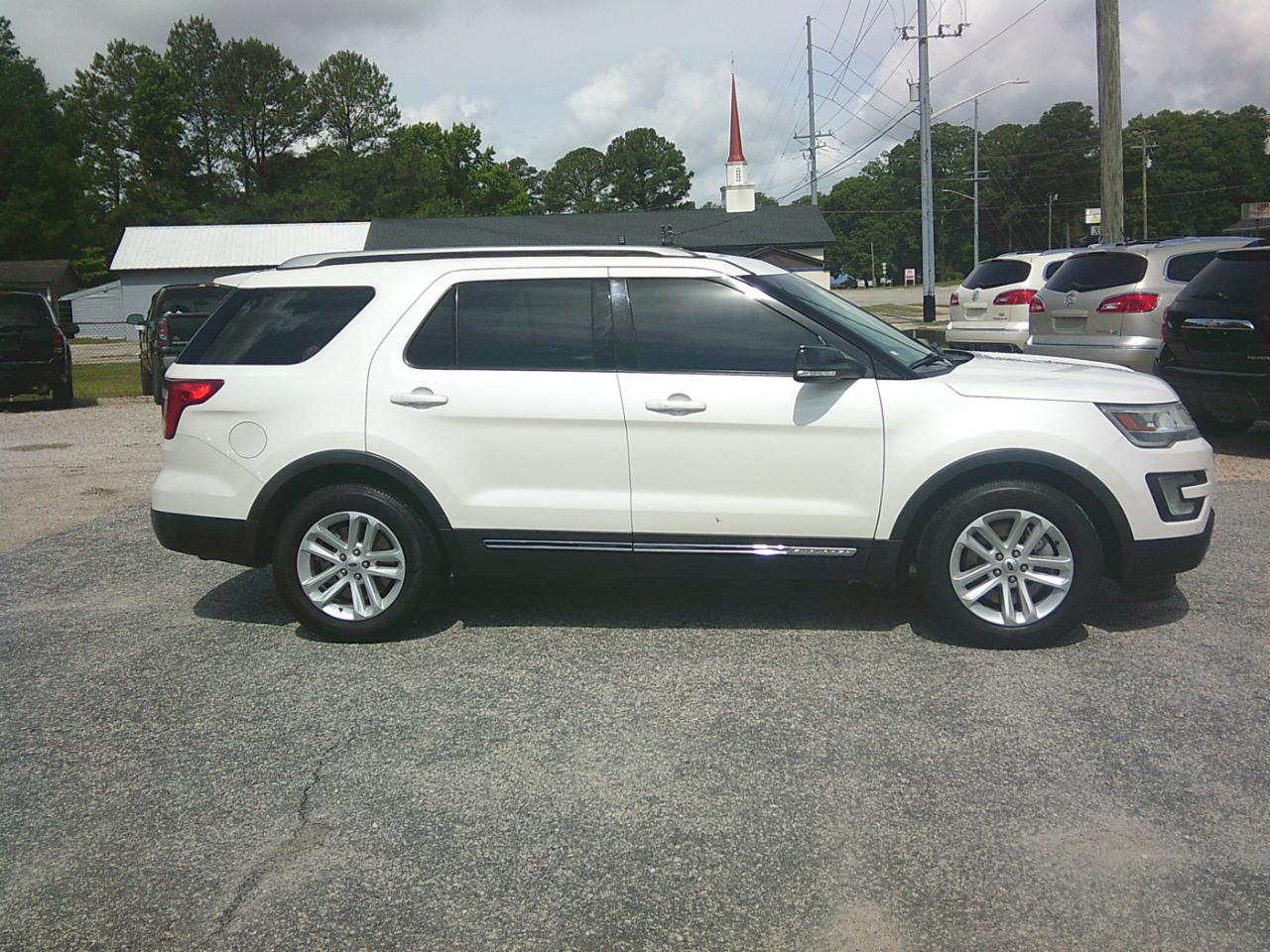 Ford Explorer XLT FWD 2016