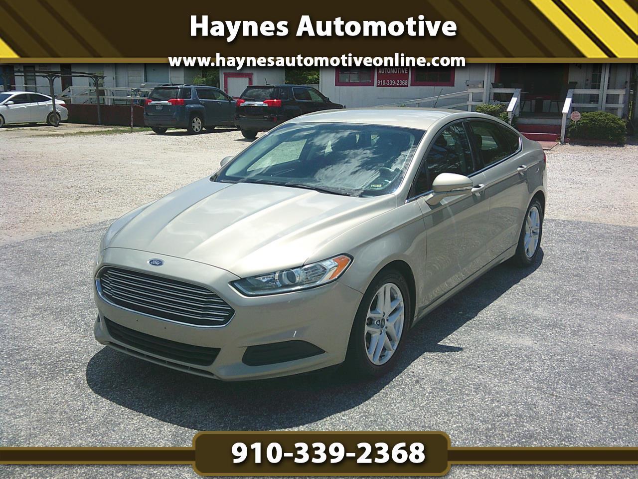Ford Fusion SE 2016