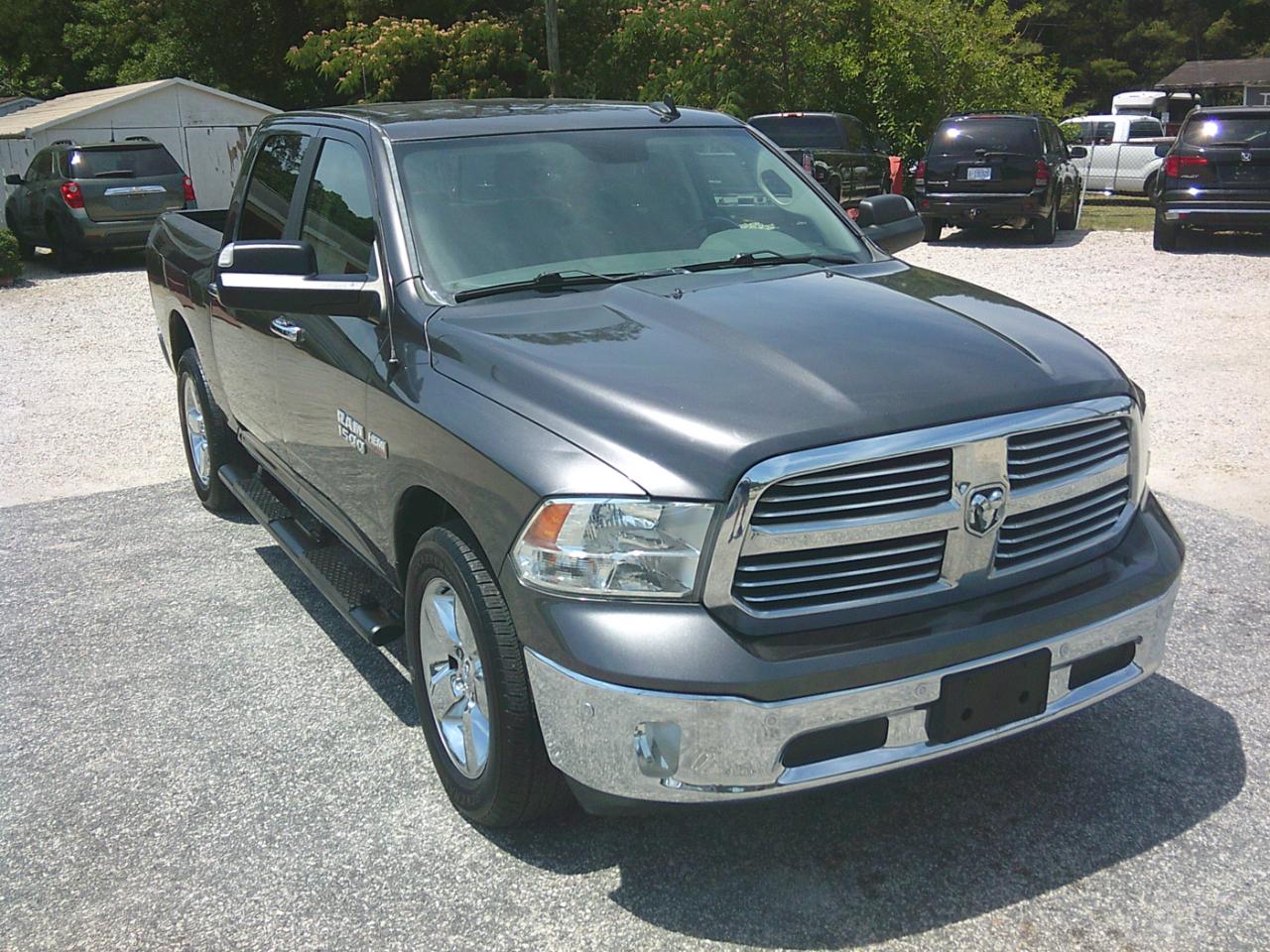 Dodge Ram 1500 SLT  2016