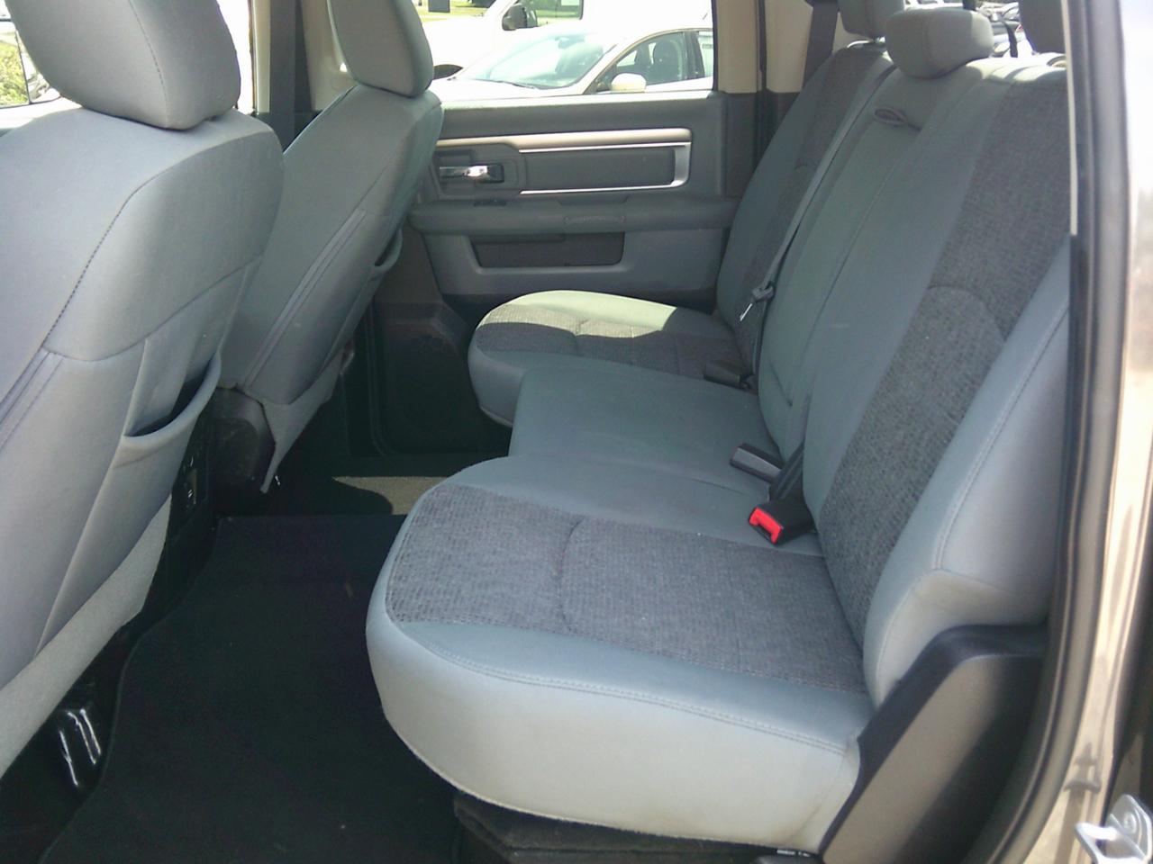 Dodge Ram 1500 SLT  2016