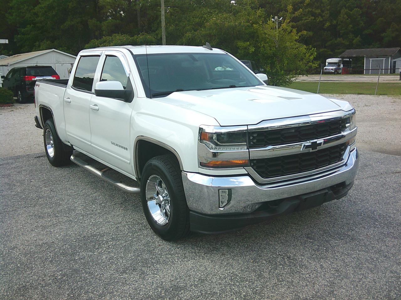 Chevrolet Silverado 1500 LT Crew Cab 4WD 2017