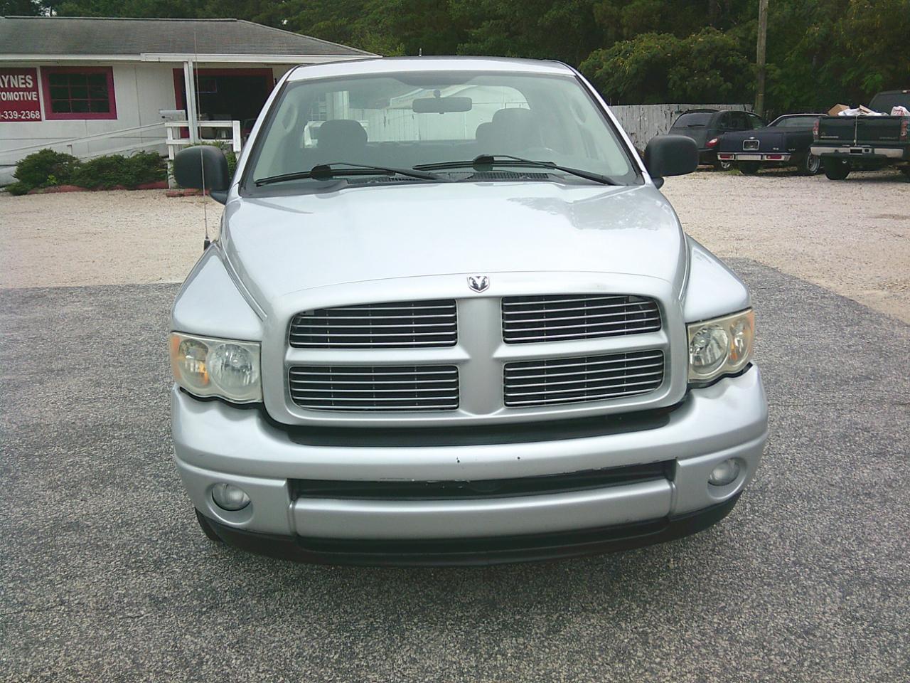 Dodge Ram 1500 SLT Quad Cab 2WD 2004