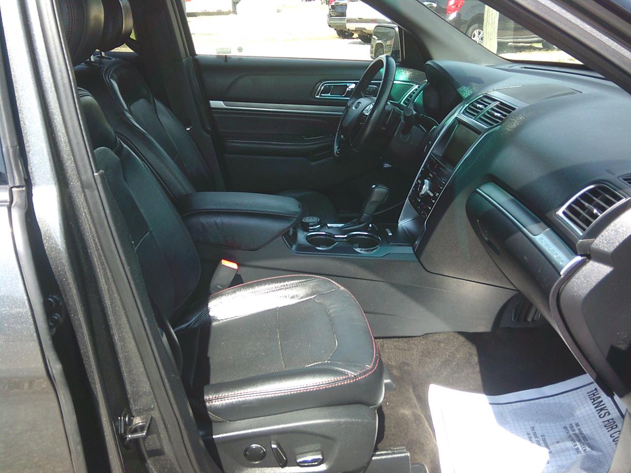 Ford Explorer Sport 4WD 2016