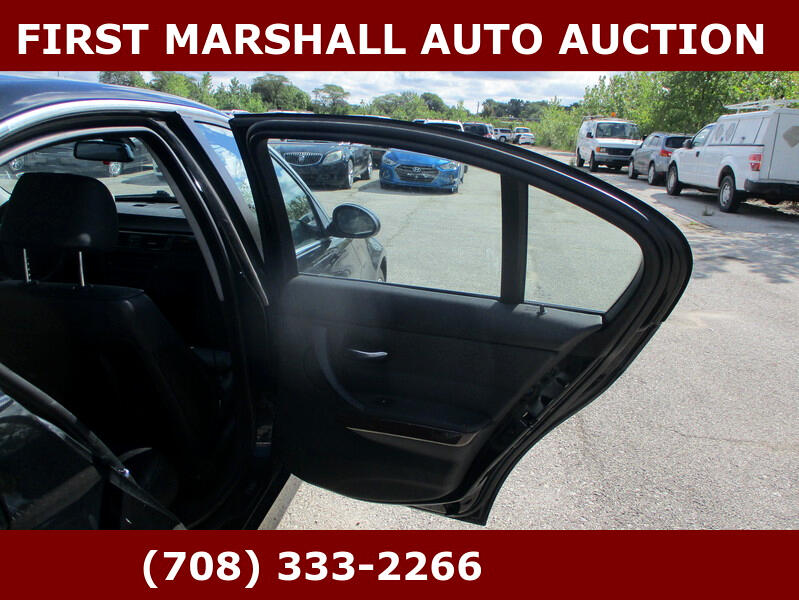 BMW 3 Series 330xi 4dr Sdn AWD 2006 BMW 3 Series 330xi 4dr Sdn AWD 2006