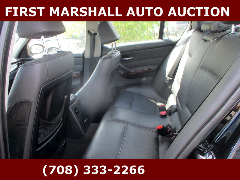 BMW 3 Series 330xi 4dr Sdn AWD 2006 BMW 3 Series 330xi 4dr Sdn AWD 2006