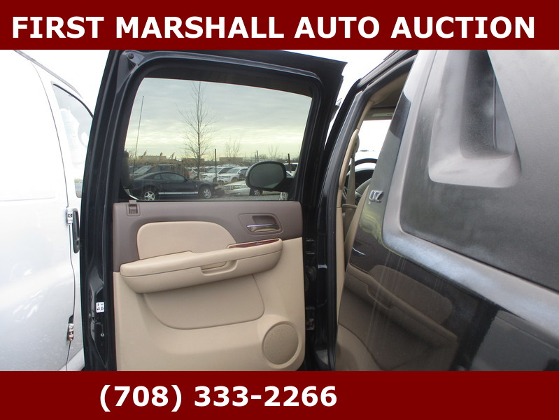 Chevrolet Avalanche  2011