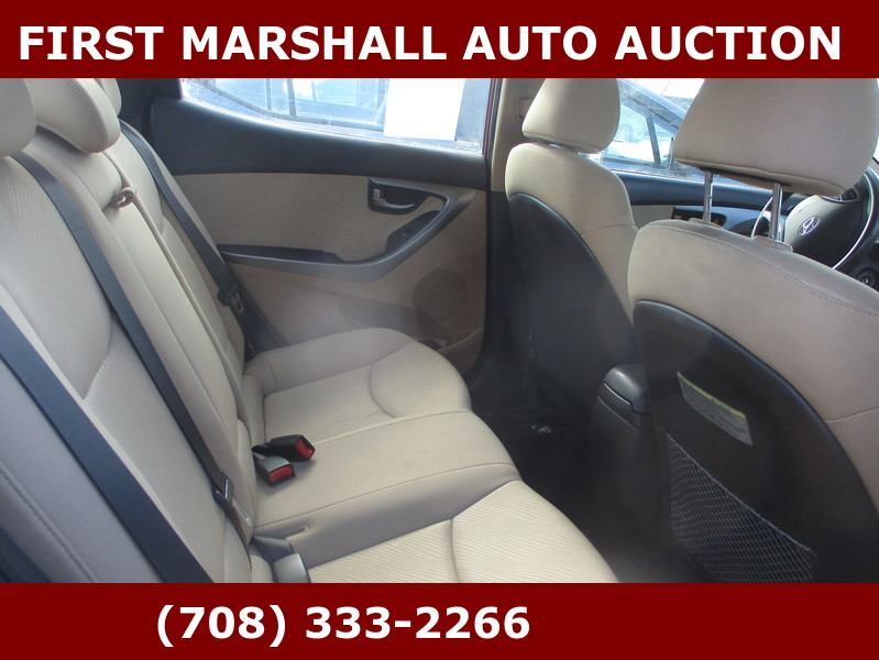 Hyundai Elantra  2011