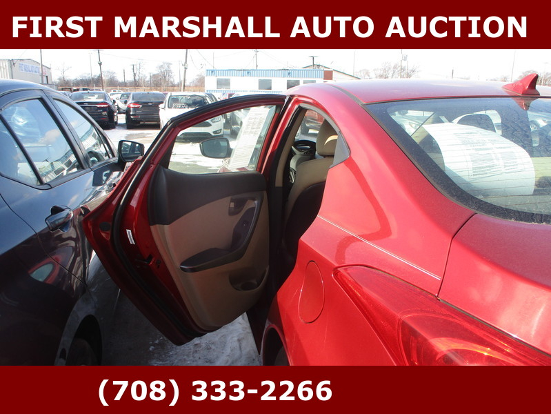 Hyundai Elantra  2011