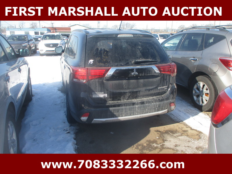 Mitsubishi Outlander  2016