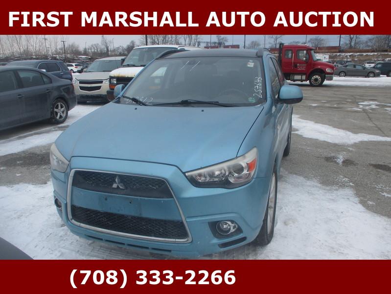 Mitsubishi Outlander  2011