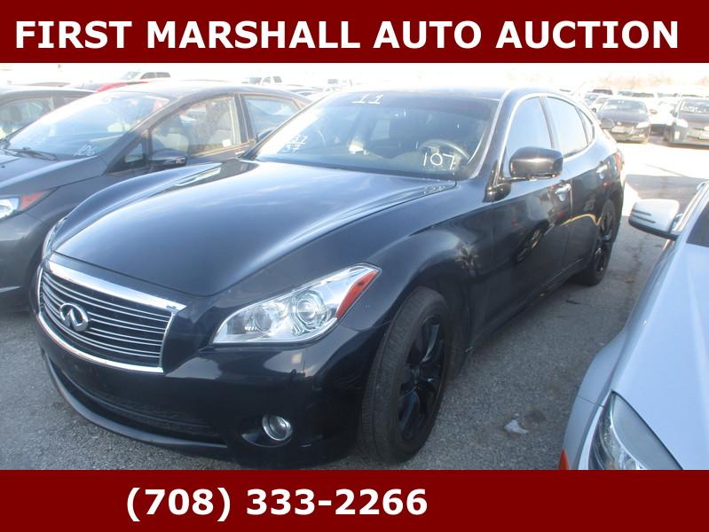 Infiniti M37  2011