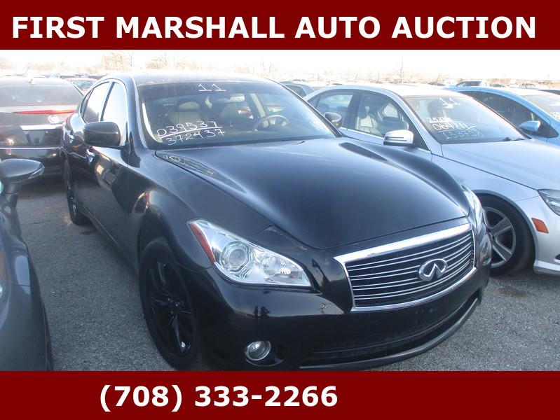 Infiniti M37  2011