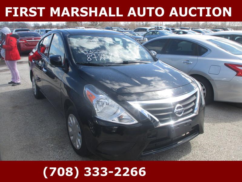 Nissan Versa Sedan SV CVT 2019
