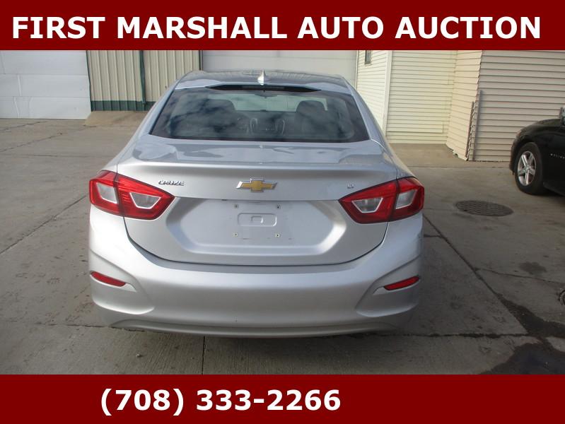 Chevrolet Cruze  2018