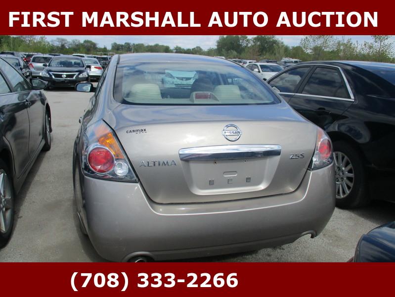 Nissan Altima  2012