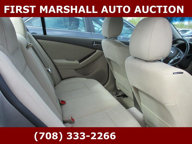 Nissan Altima  2012