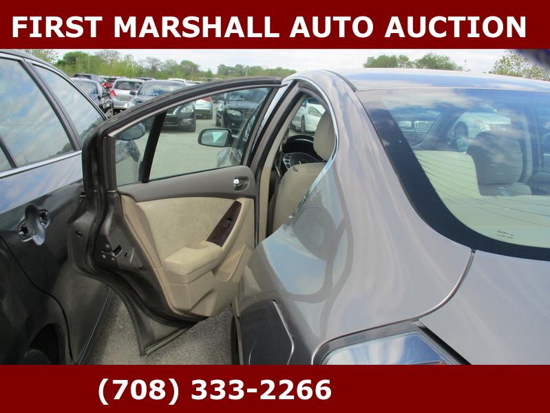 Nissan Altima  2012