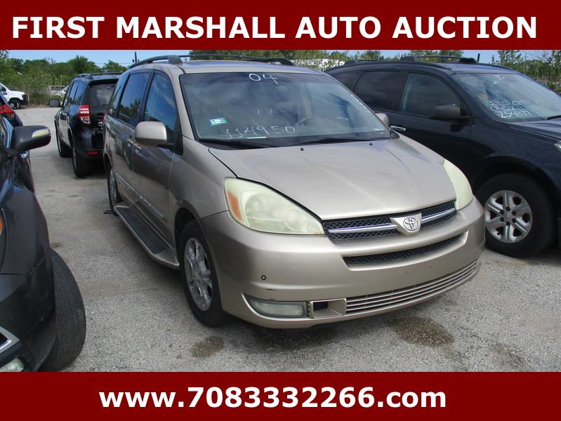 Toyota Sienna  2004