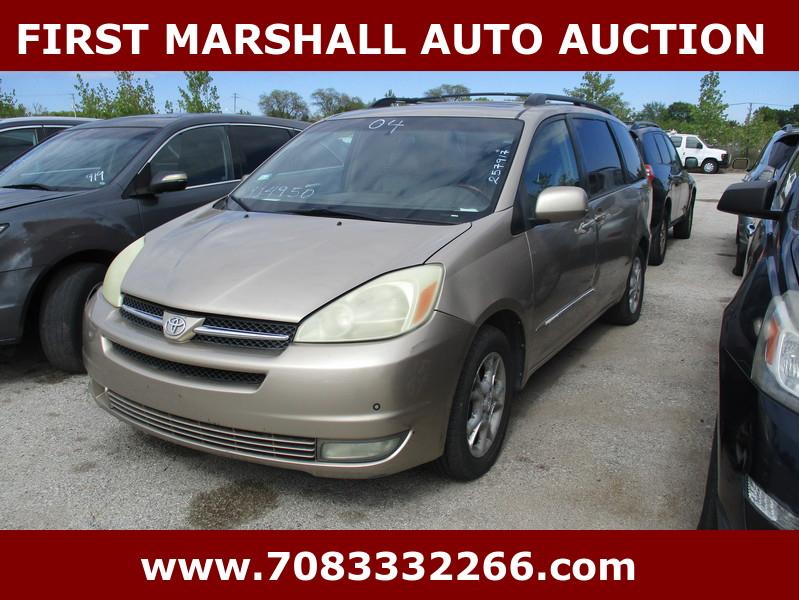 Toyota Sienna  2004