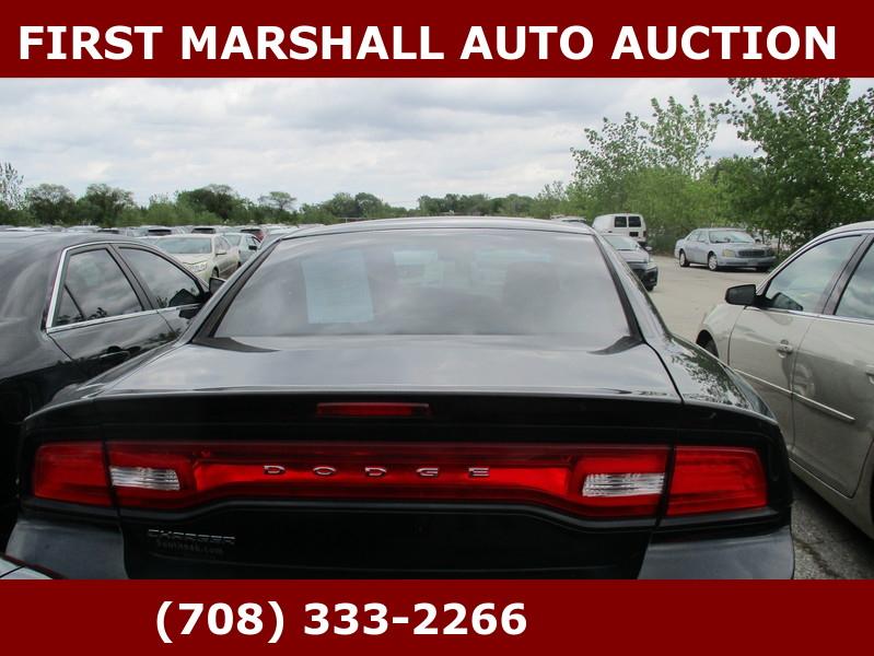 Dodge Charger 4dr Sdn SE RWD 2014